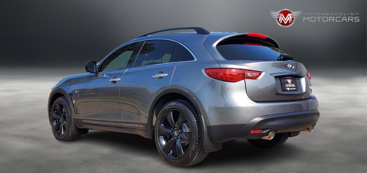 Infiniti QX70  2015