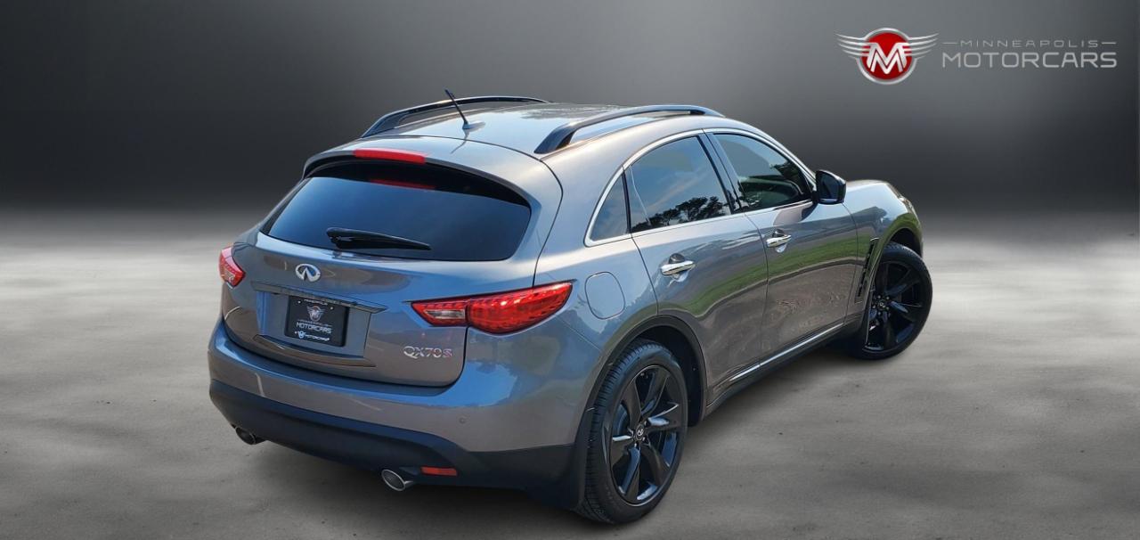 Infiniti QX70  2015