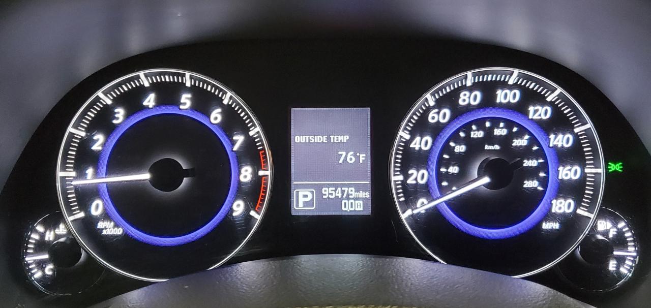 Infiniti QX70  2015