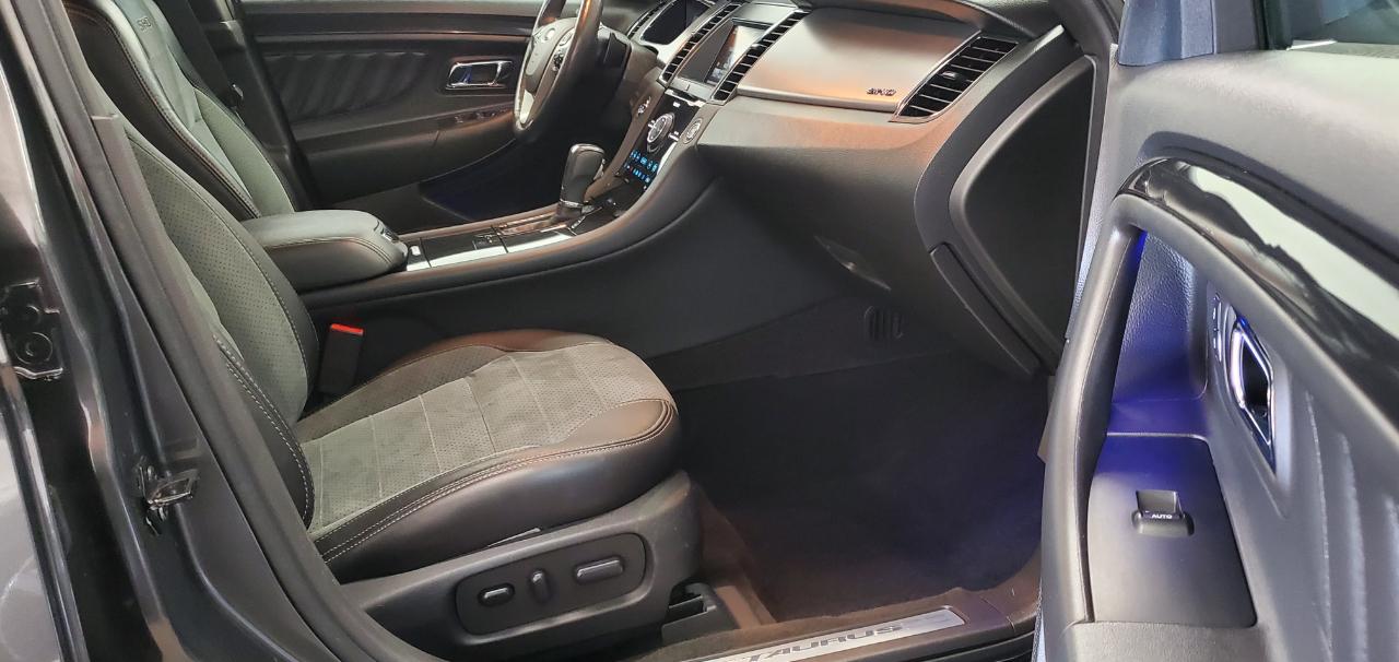 Ford Taurus SHO AWD 2015