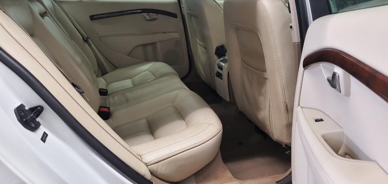 Volvo S80  2012