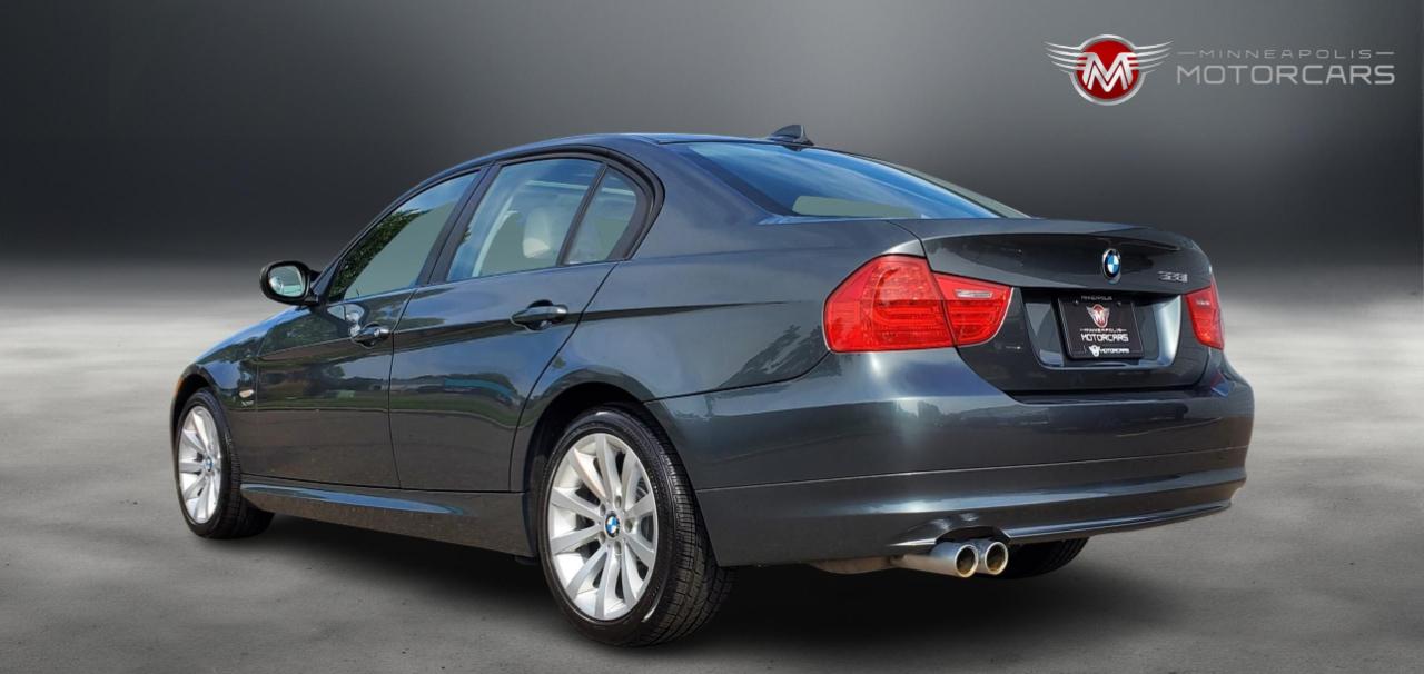 BMW 3-Series 328i xDrive 2011