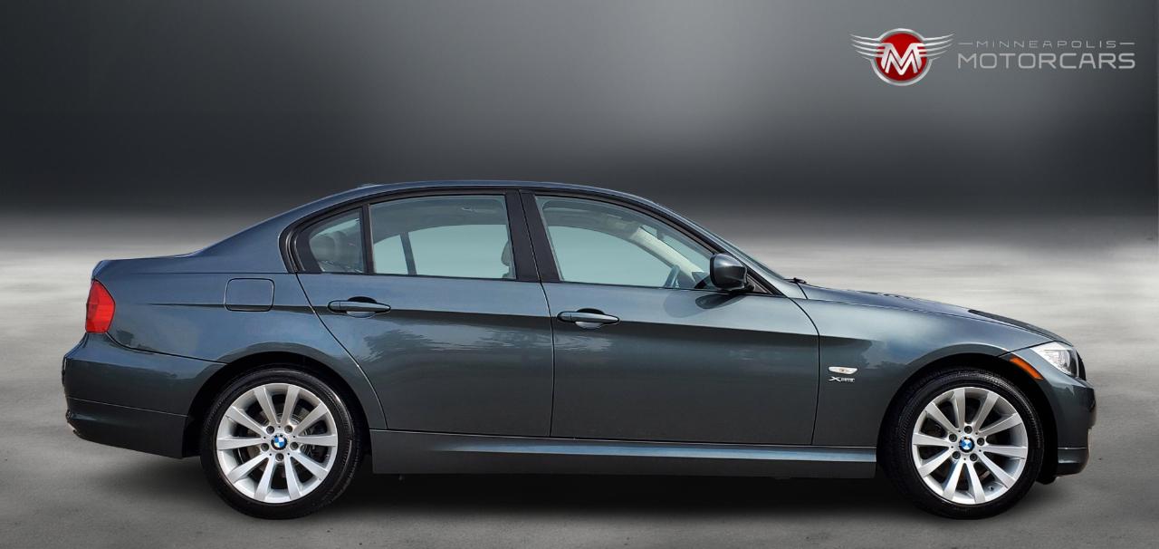 BMW 3-Series 328i xDrive 2011
