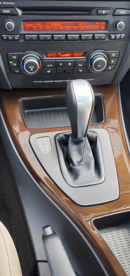 BMW 3-Series 328i xDrive 2011