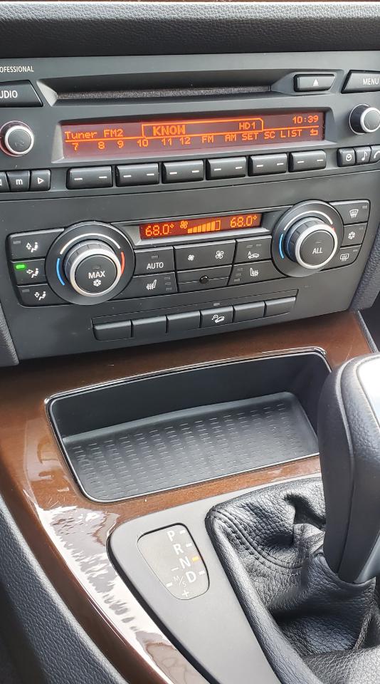 BMW 3-Series 328i xDrive 2011