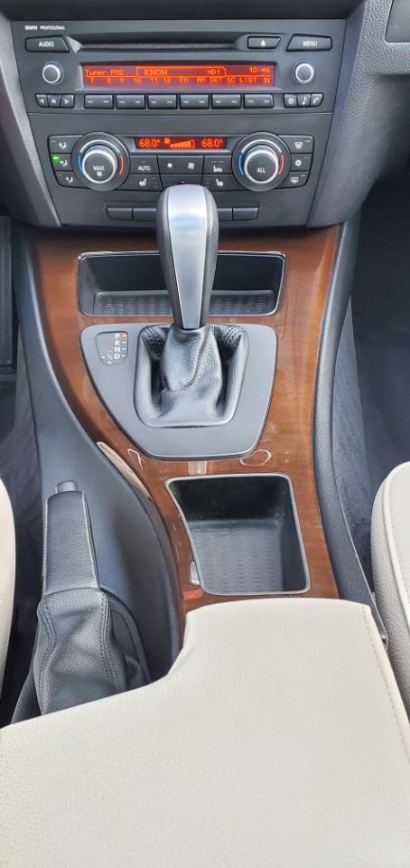 BMW 3-Series 328i xDrive 2011
