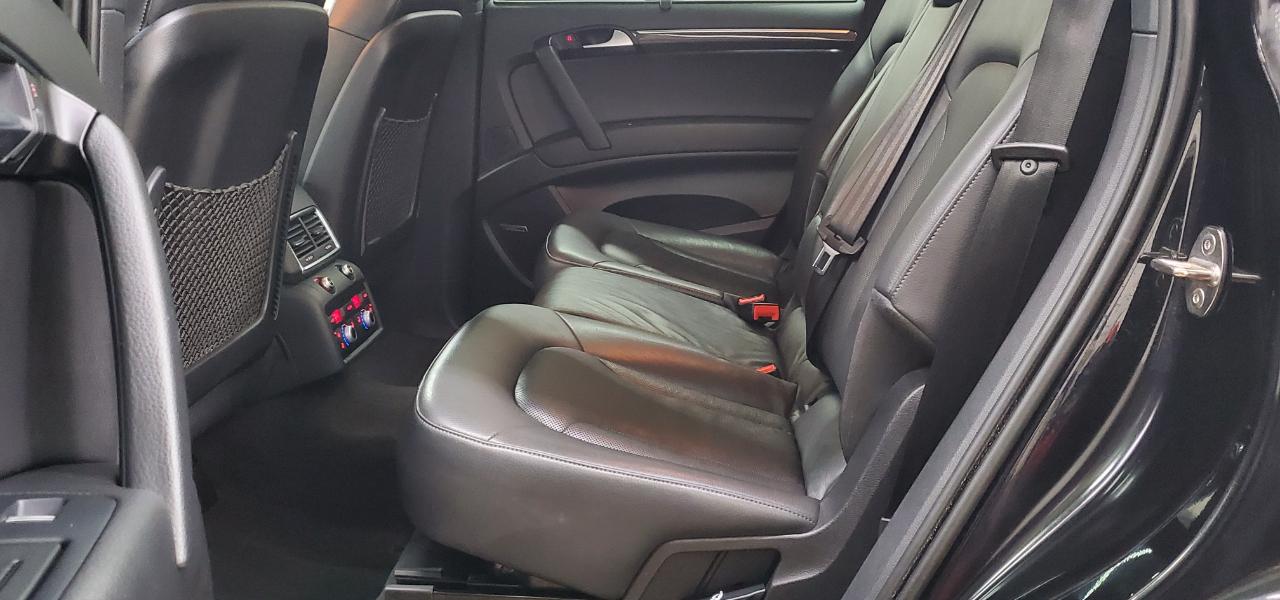 Audi Q7  2015