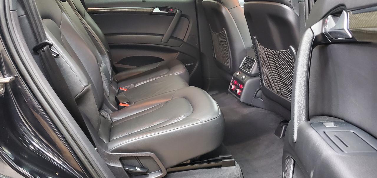 Audi Q7  2015