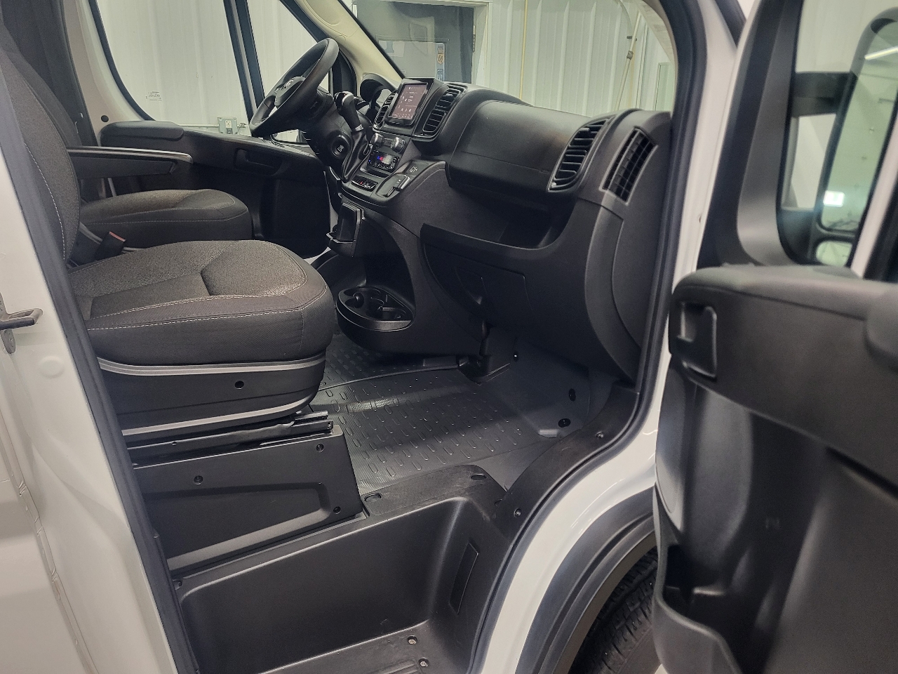 RAM Promaster 2500 Low Roof 2023