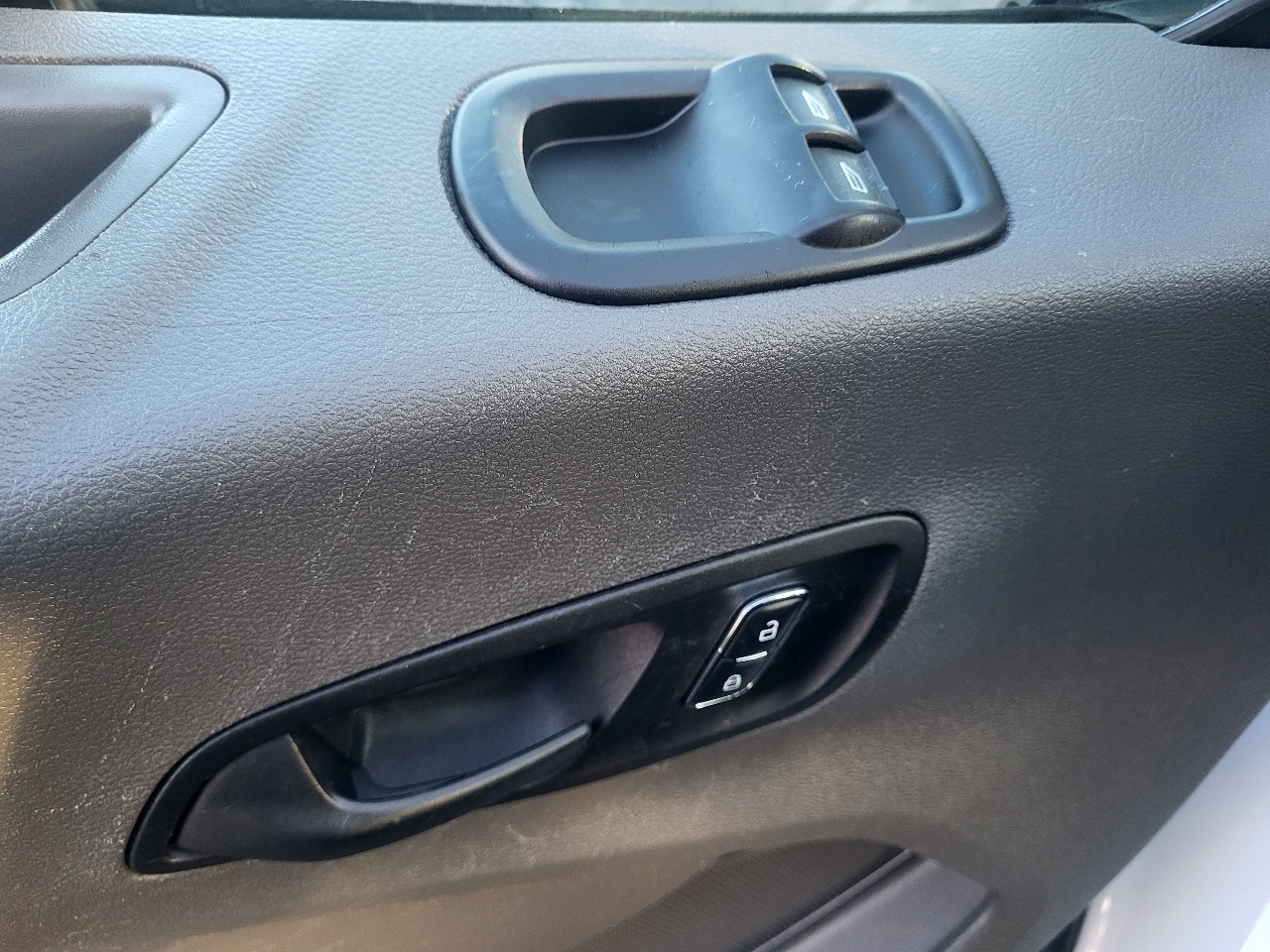 Ford Transit 350 Wagon Low Roof XLT w/Sliding Pass. 148-in. WB 2022 Ford Transit 350 Wagon Low Roof XLT w/Sliding Pass. 148-in. WB 2022