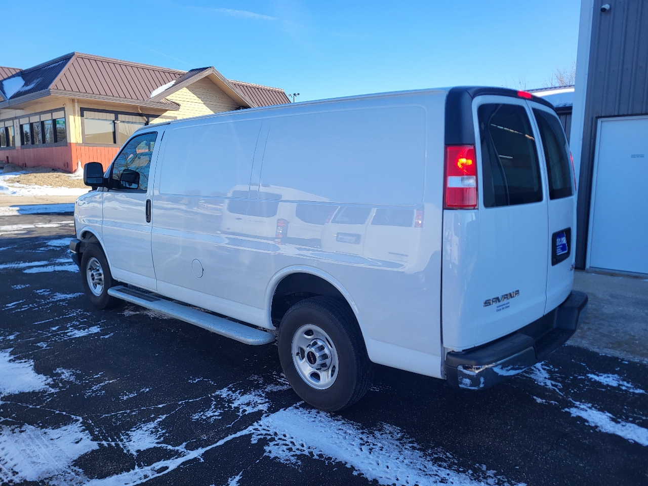 GMC Savana G2500 Cargo 2024