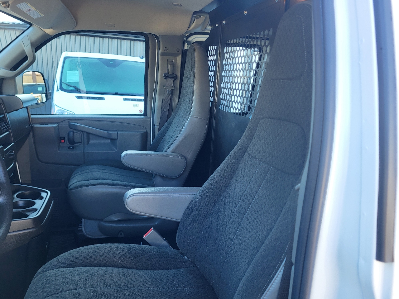 GMC Savana G2500 Cargo 2024