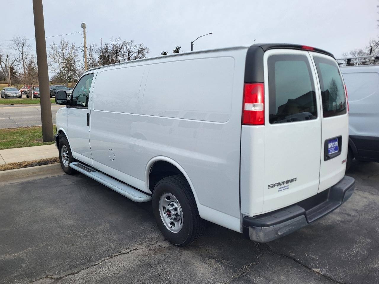 GMC Savana G2500 Cargo 2024
