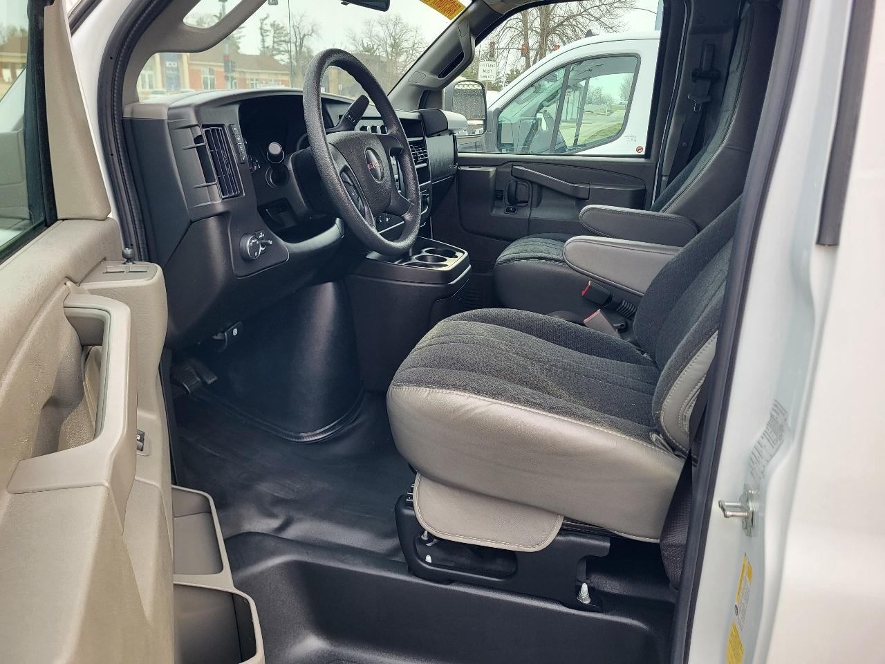 GMC Savana G2500 Cargo 2024