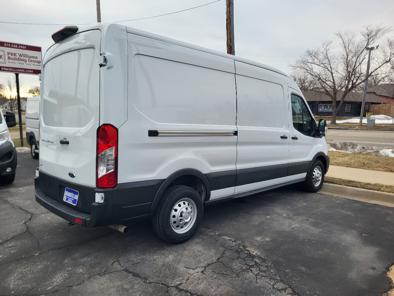 Ford Transit 250 Van Med. Roof w/Sliding Pass. 148-in. WB 2022