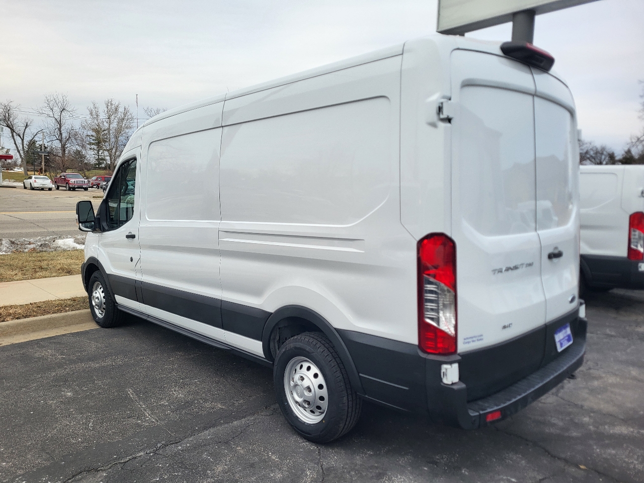 Ford Transit 250 Van Med. Roof w/Sliding Pass. 148-in. WB 2022