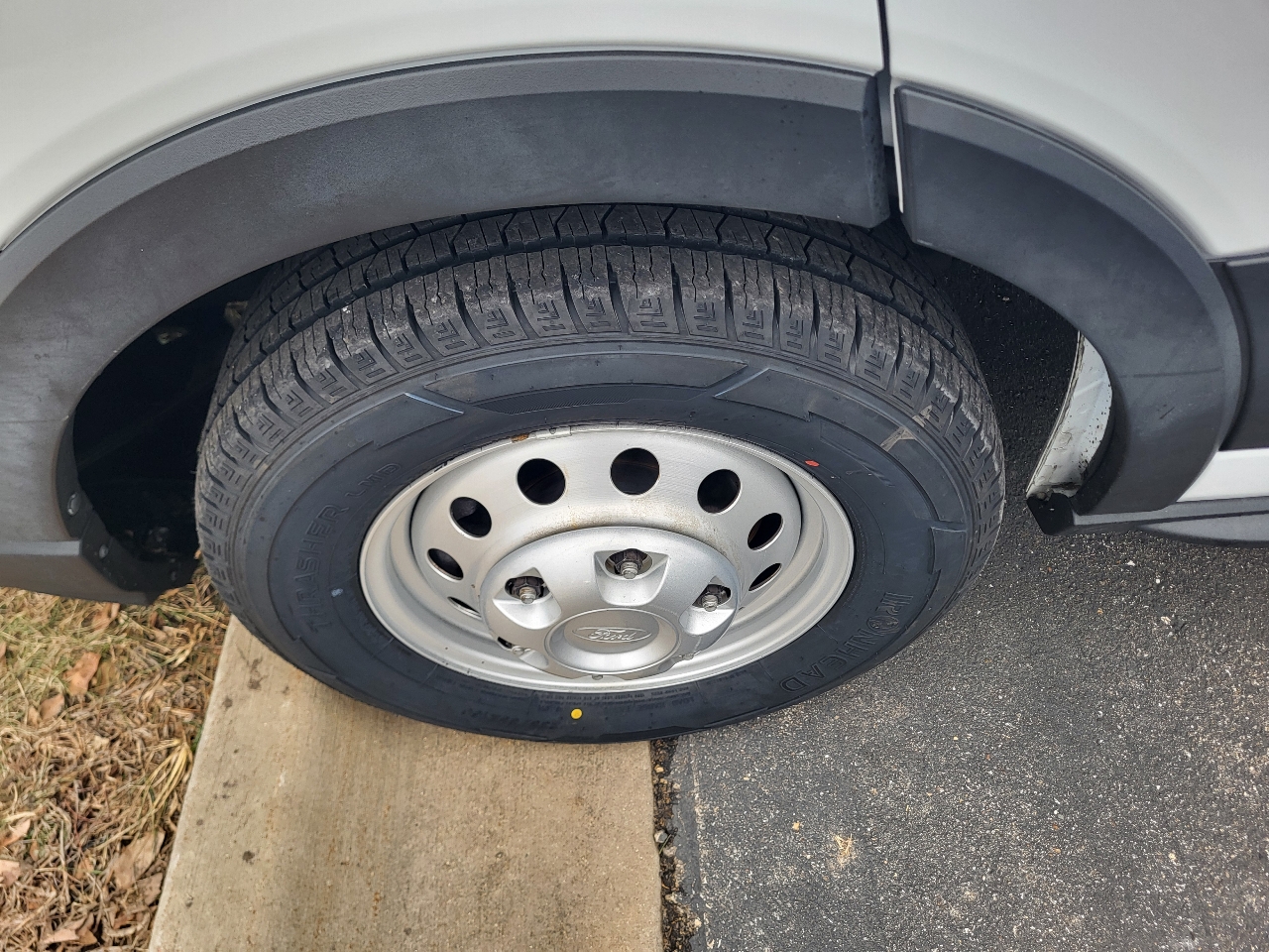 Ford Transit 250 Van Med. Roof w/Sliding Pass. 148-in. WB 2022