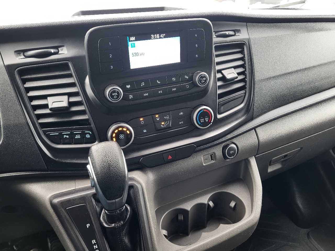 Ford Transit 250 Van Med. Roof w/Sliding Pass. 148-in. WB 2022