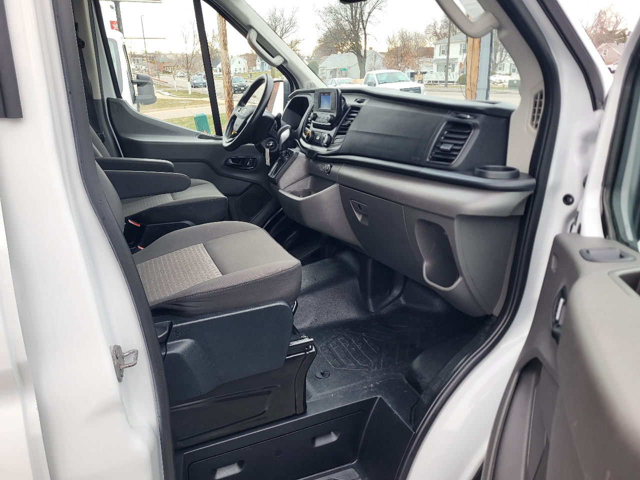 Ford Transit 250 Van Med. Roof w/Sliding Pass. 148-in. WB 2022