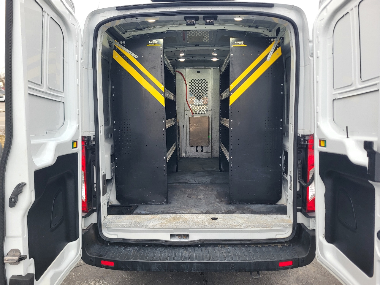 Ford Transit 250 Van Med. Roof w/Sliding Pass. 148-in. WB 2022
