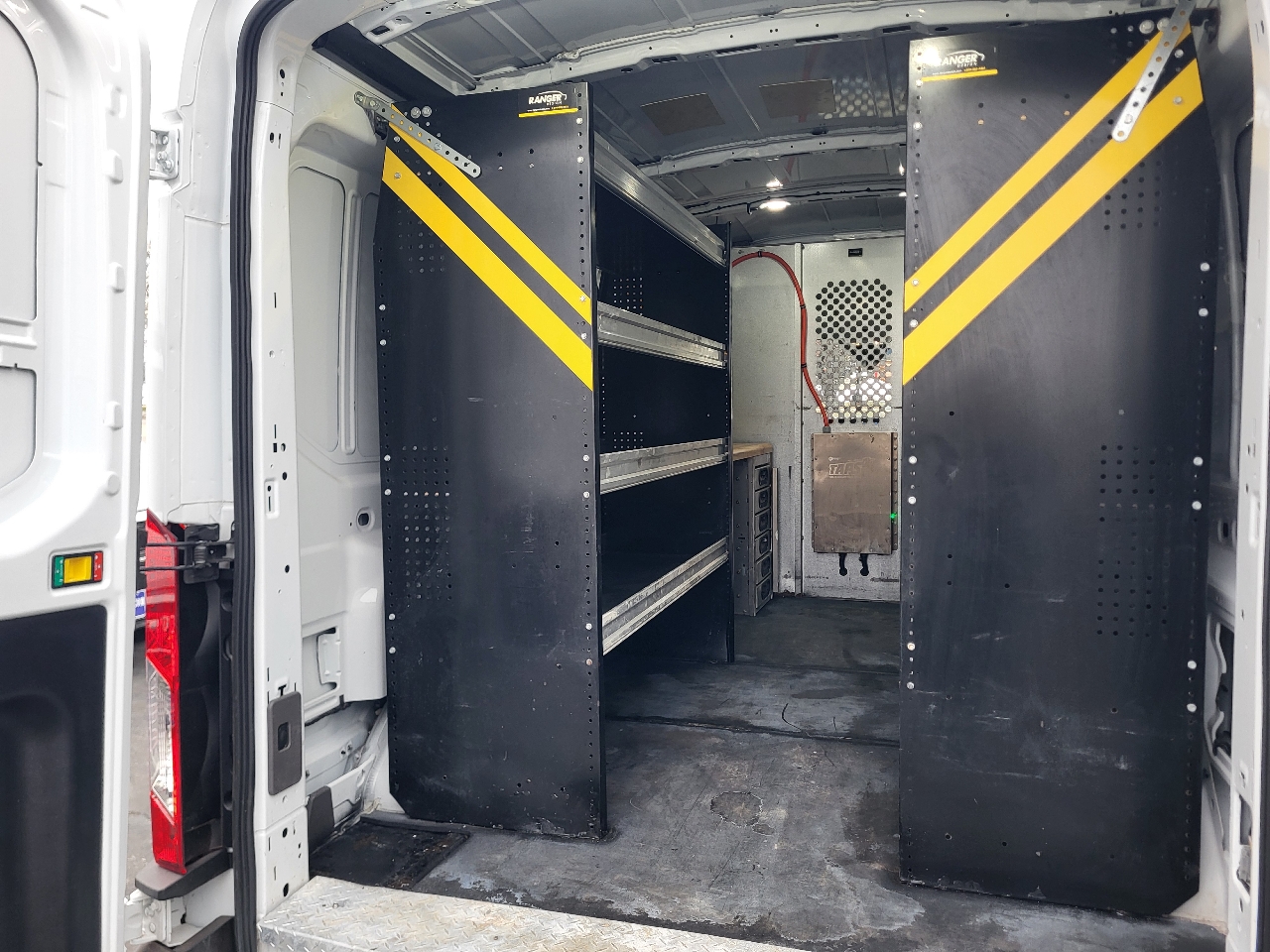 Ford Transit 250 Van Med. Roof w/Sliding Pass. 148-in. WB 2022