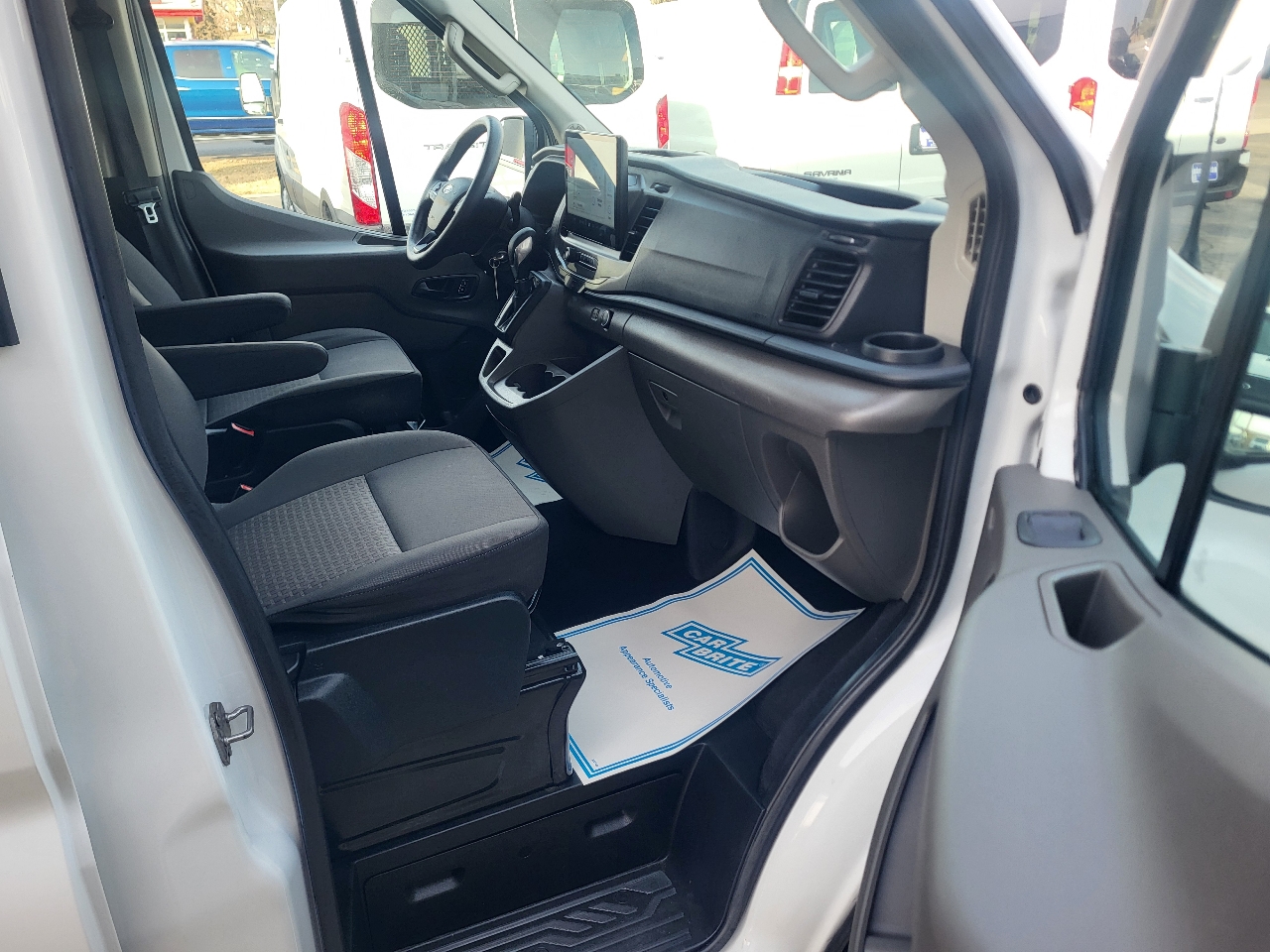 Ford Transit 350 Wagon Med. Roof XLT w/Sliding Pass. 148-in. WB 2022