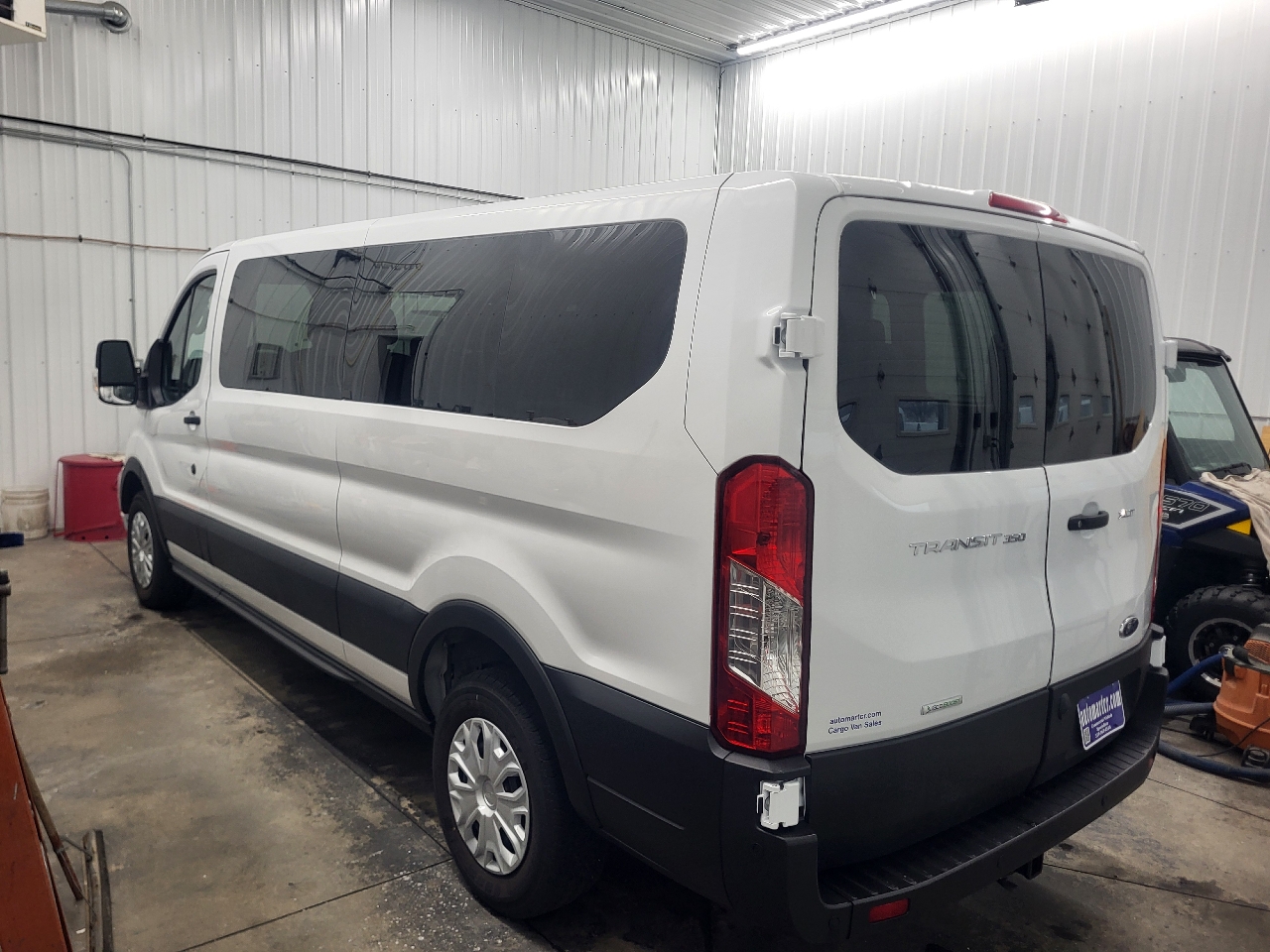 Ford Transit 350 Wagon Low Roof XLT w/Sliding Pass. 148-in. WB 2023