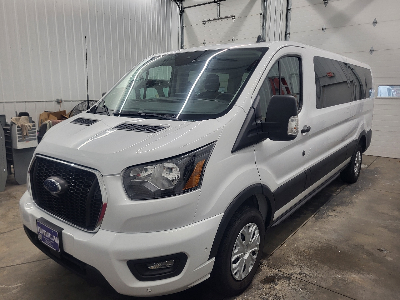 Ford Transit 350 Wagon Low Roof XLT w/Sliding Pass. 148-in. WB 2023