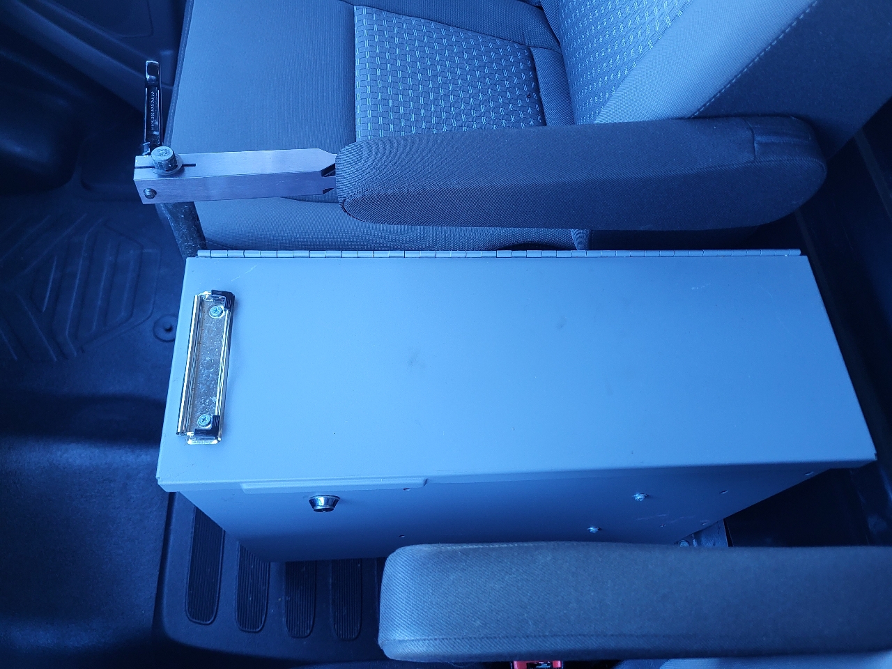 Ford Transit 250 Van Low Roof w/Sliding Pass. 130-in. WB 2022