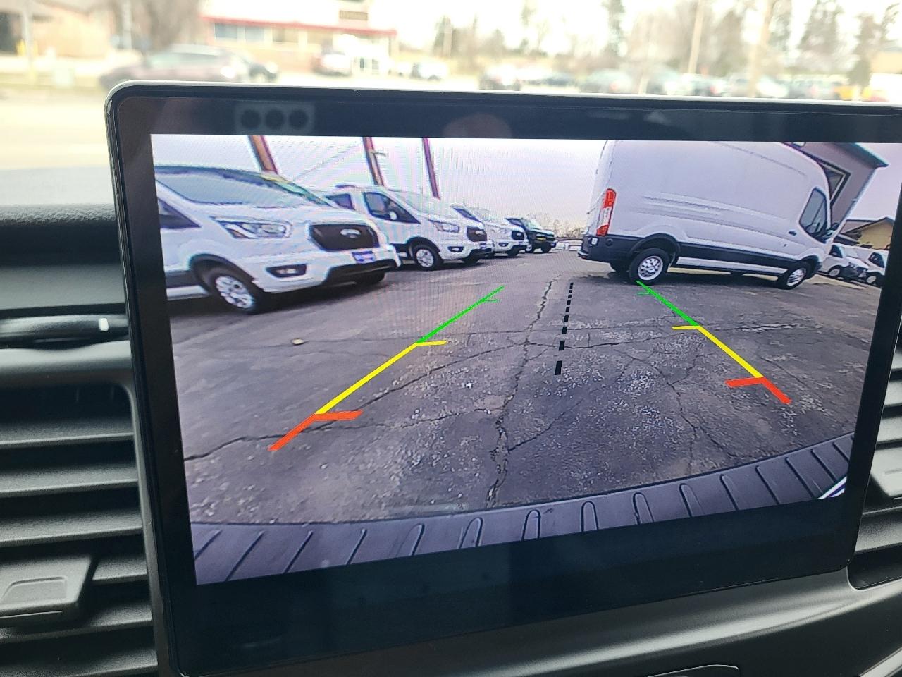 Ford Transit 250 Van Low Roof w/Sliding Pass. 130-in. WB 2022