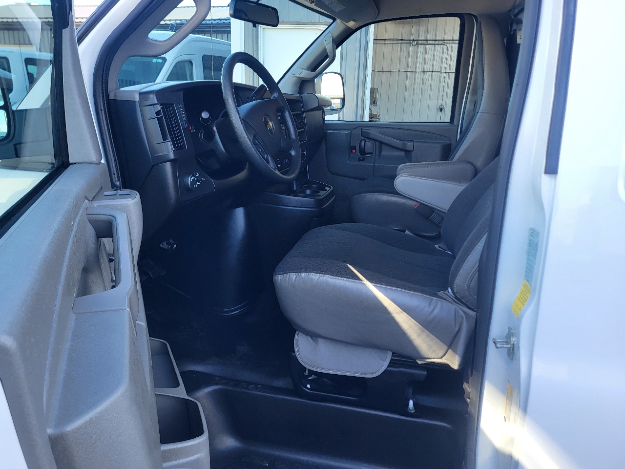 Chevrolet Express 2500 Cargo 2024