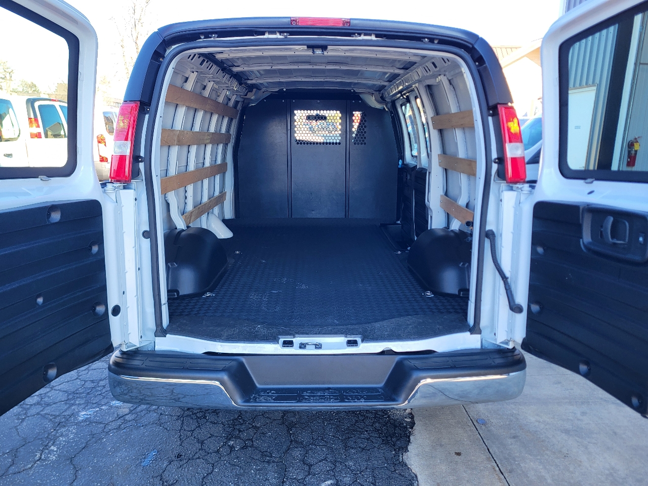 Chevrolet Express 2500 Cargo 2024