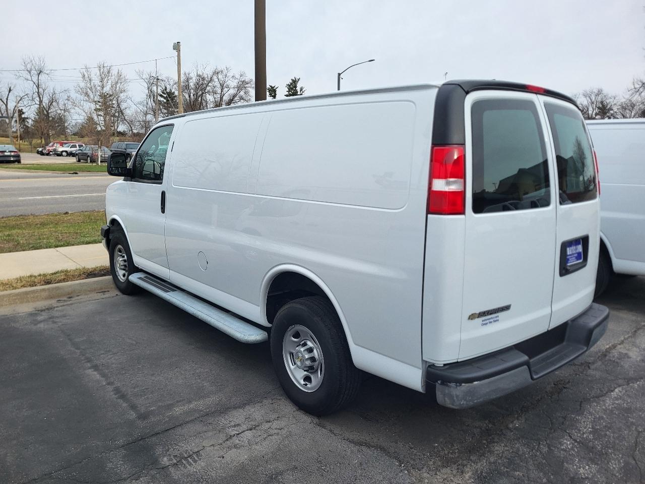 Chevrolet Express 2500 Cargo 2024