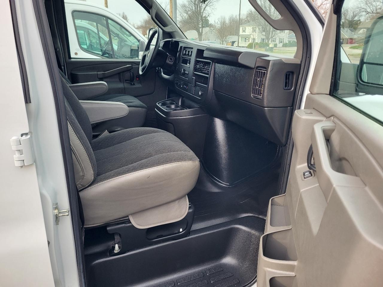 Chevrolet Express 2500 Cargo 2024