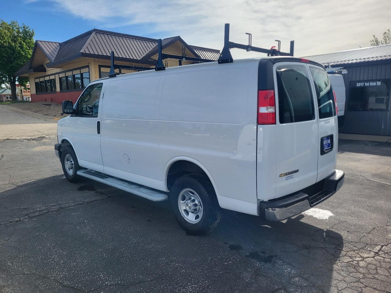 Chevrolet Express 2500 Cargo 2024