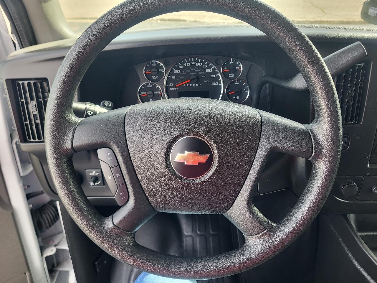 Chevrolet Express 2500 Cargo 2024