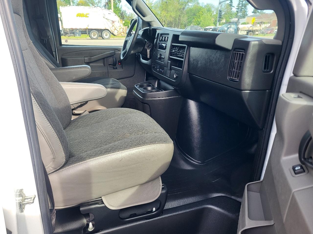 Chevrolet Express 2500 Cargo 2024