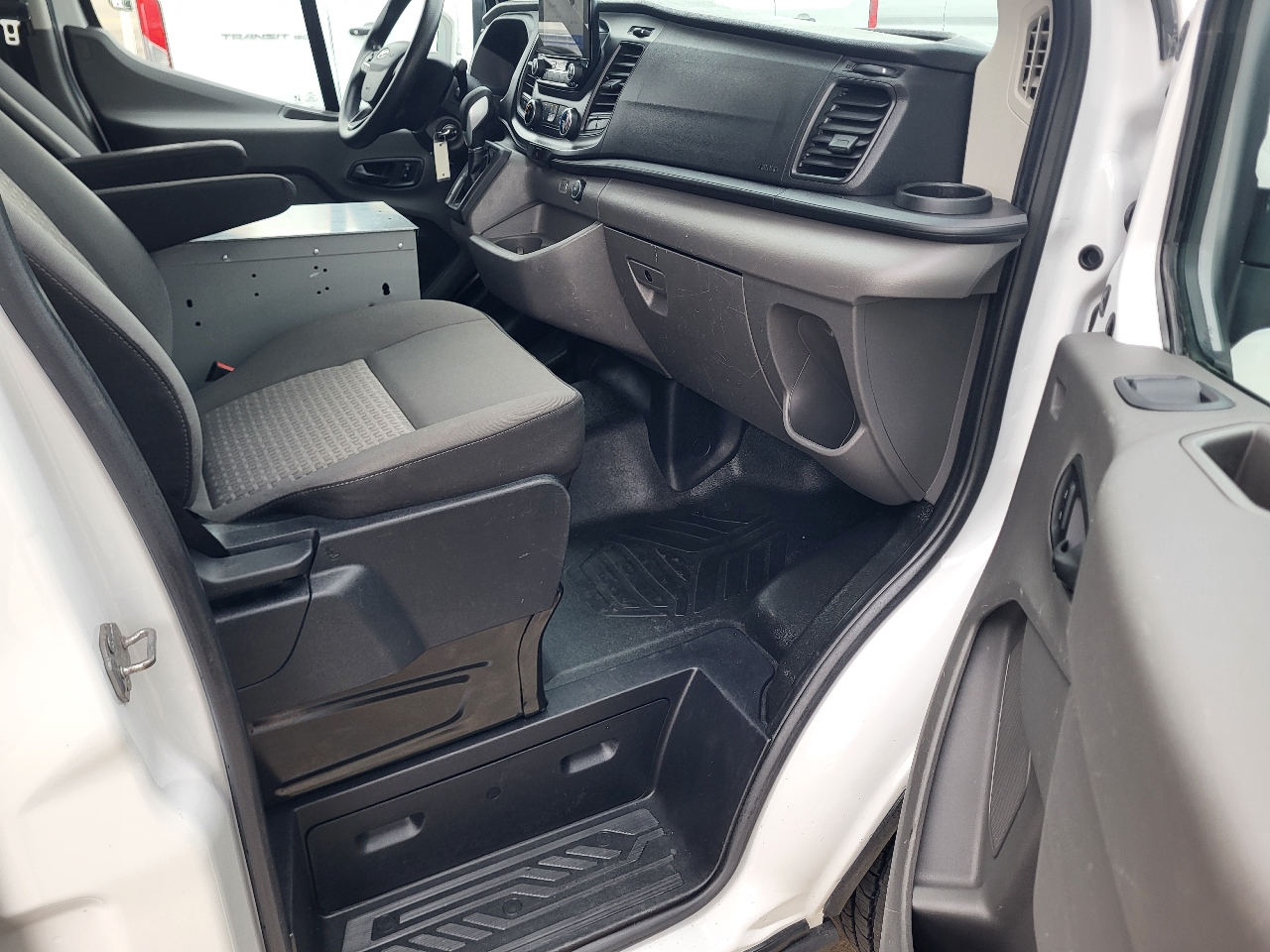 Ford Transit 150 Van Low Roof w/Sliding Pass. 148-in. WB 2021