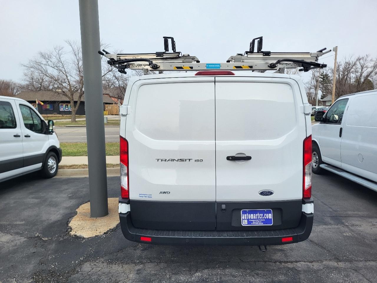 Ford Transit 150 Van Low Roof w/Sliding Pass. 148-in. WB 2021