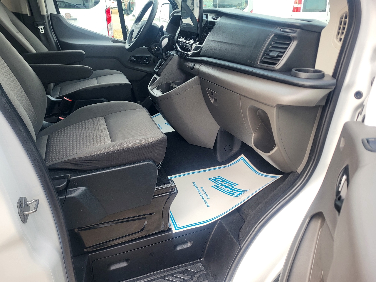 Ford Transit 350 Wagon Low Roof XLT w/Sliding Pass. 148-in. WB 2023