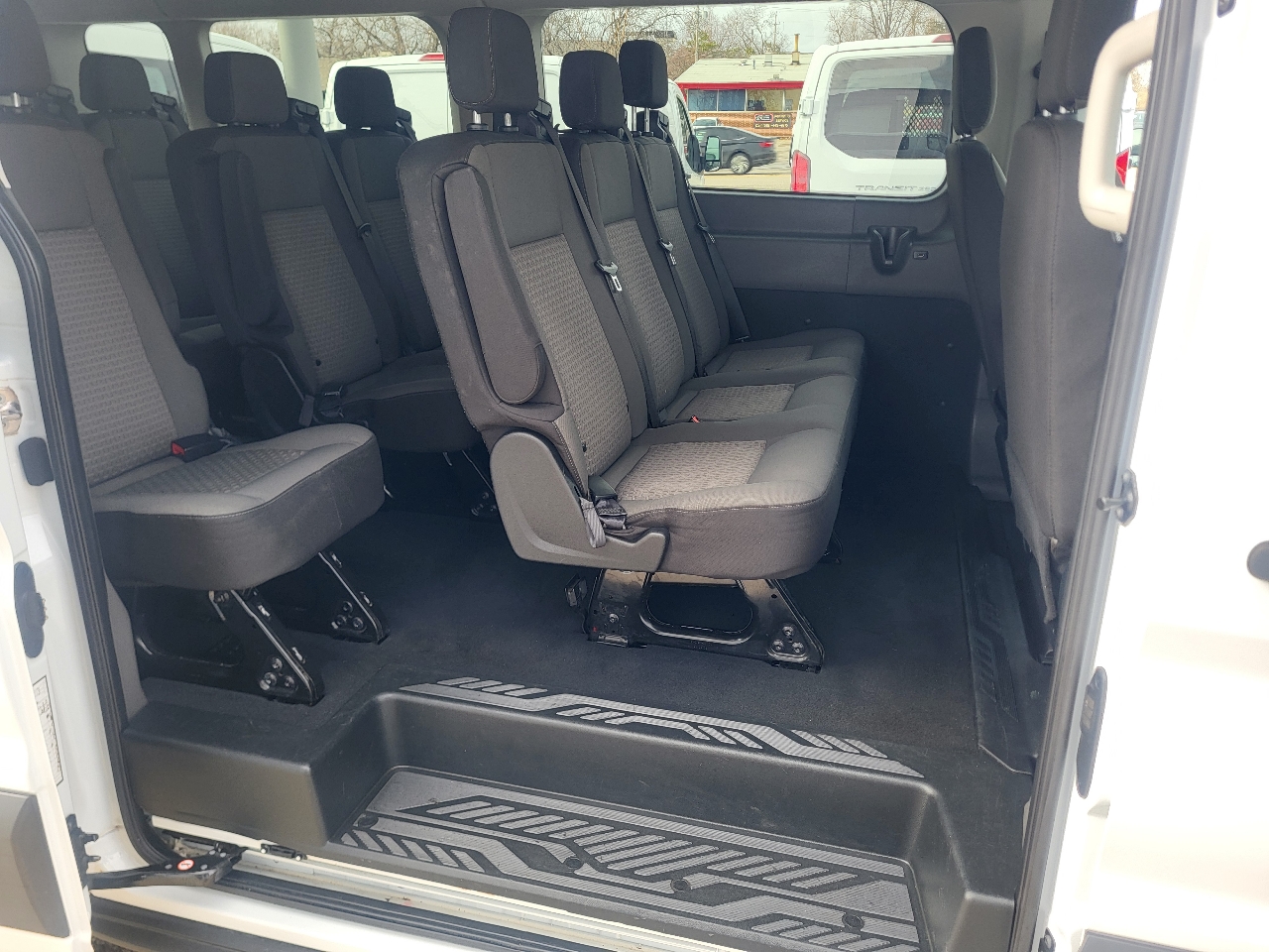 Ford Transit 350 Wagon Low Roof XLT w/Sliding Pass. 148-in. WB 2023