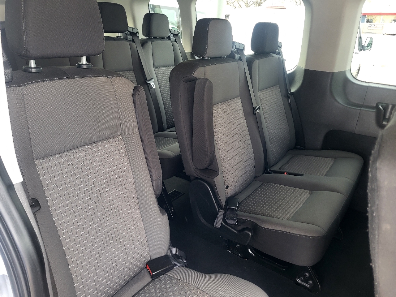 Ford Transit 350 Wagon Low Roof XLT w/Sliding Pass. 148-in. WB 2023