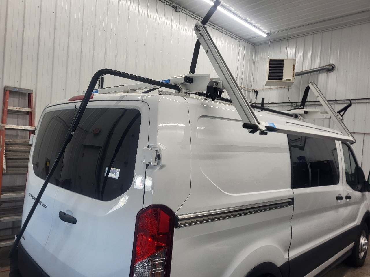 Ford Transit 150 Van Low Roof w/Sliding Pass. 130-in. WB 2023