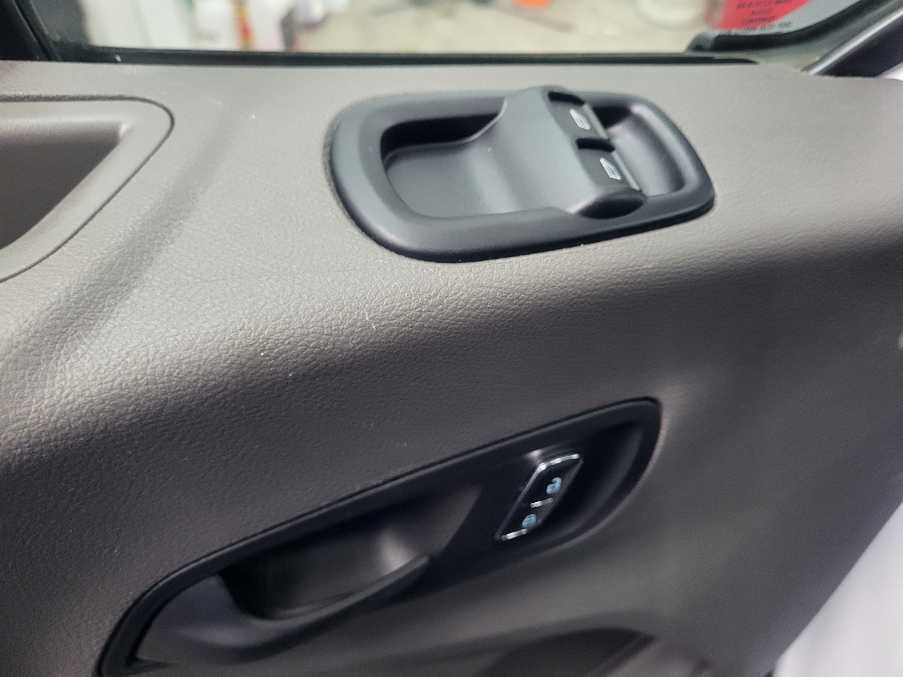 Ford Transit 150 Van Low Roof w/Sliding Pass. 130-in. WB 2023