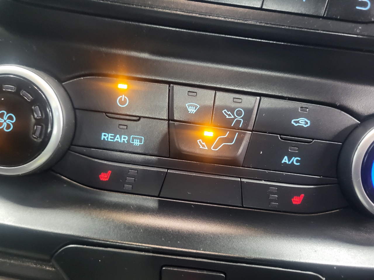 Ford Transit 150 Van Low Roof w/Sliding Pass. 130-in. WB 2023