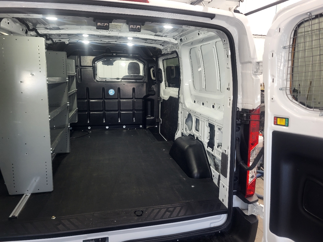 Ford Transit 150 Van Low Roof w/Sliding Pass. 130-in. WB 2023