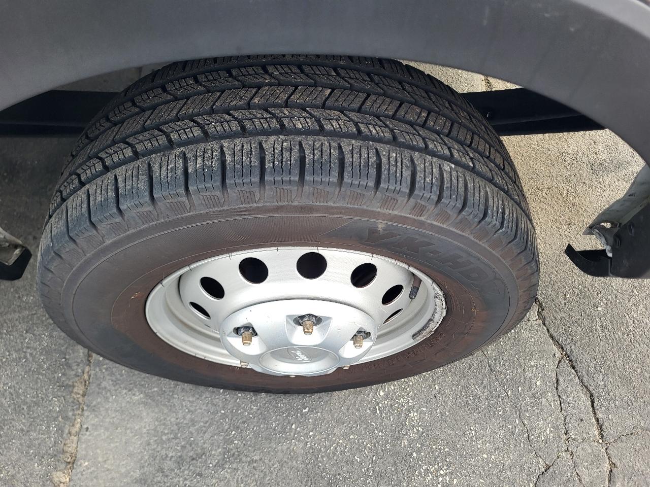 Ford Transit 150 Van Low Roof w/Sliding Pass. 130-in. WB 2023