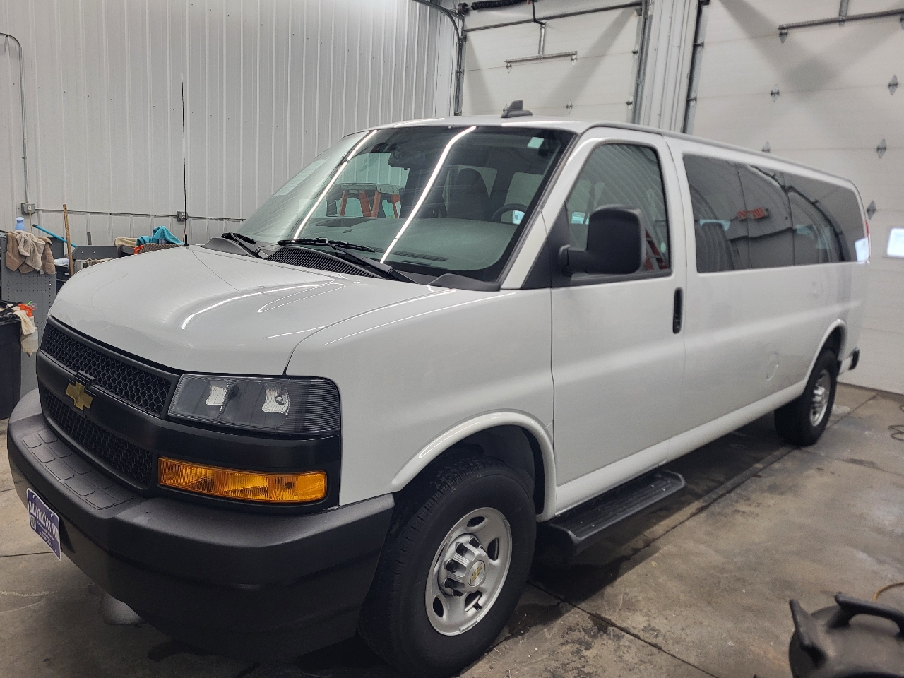 Chevrolet Express LS 3500 Extended 2023