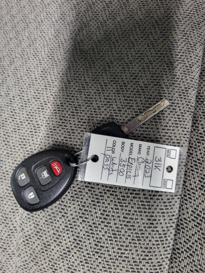 Chevrolet Express LS 3500 Extended 2023