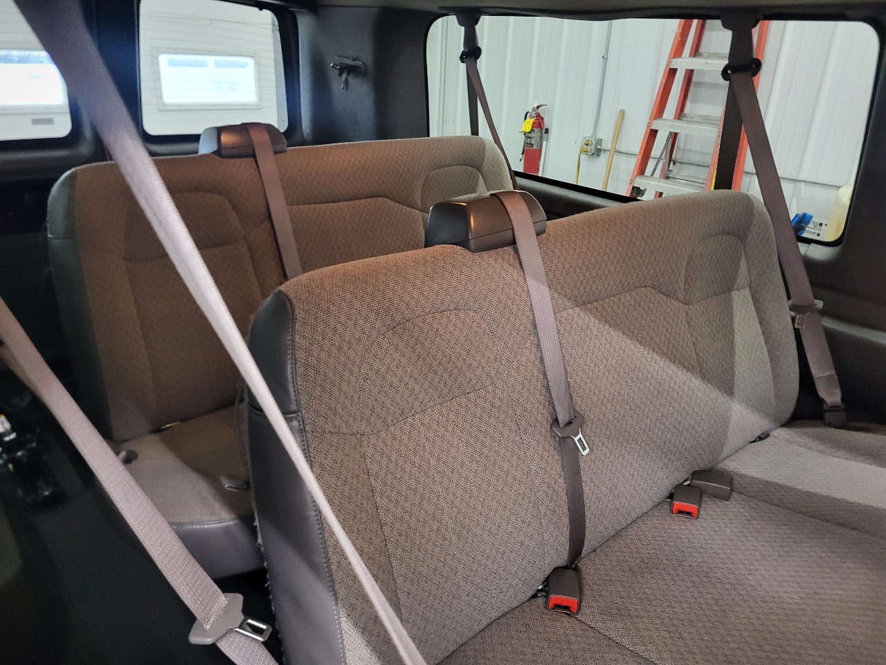 Chevrolet Express LS 3500 Extended 2023